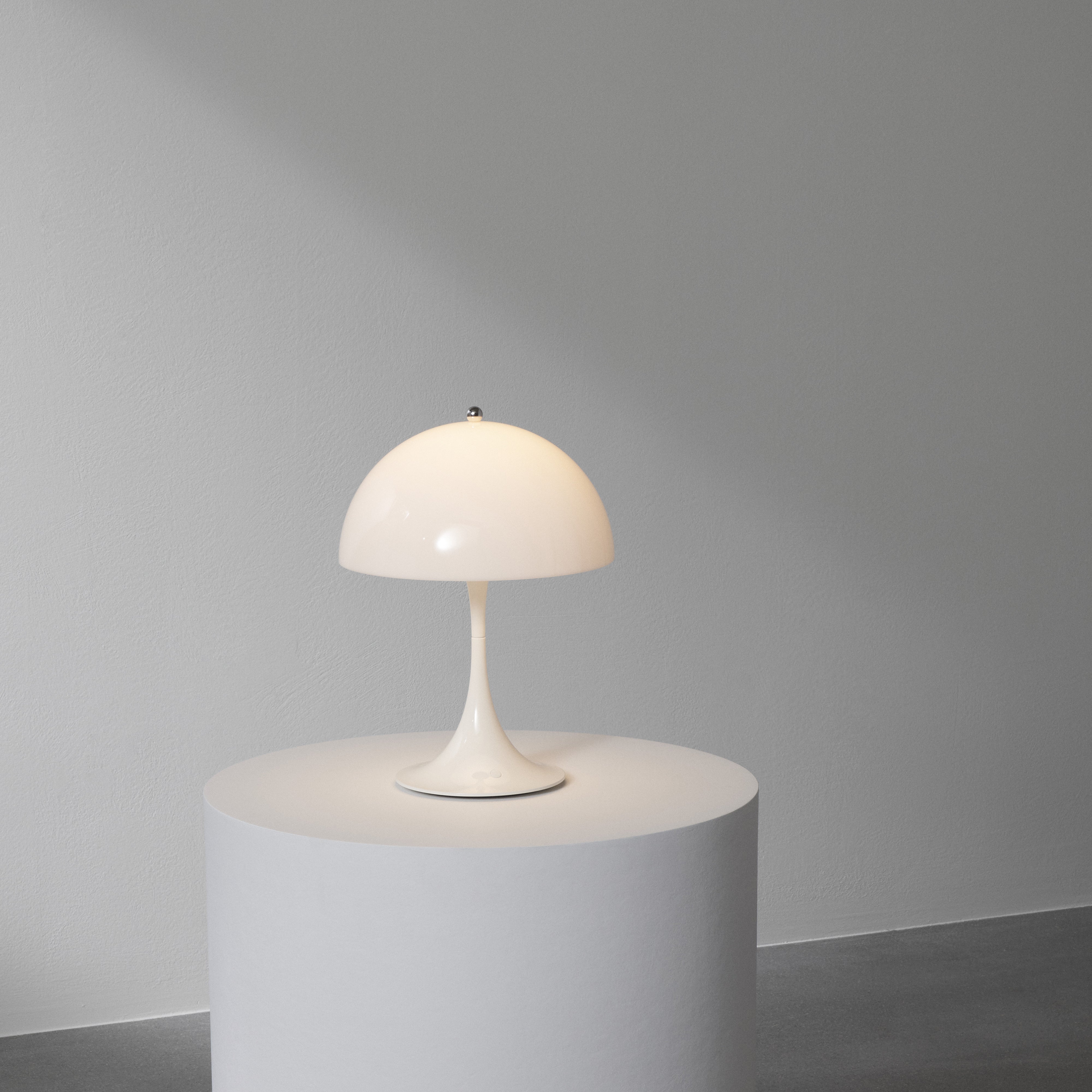 Panthella 250 Table Lamp