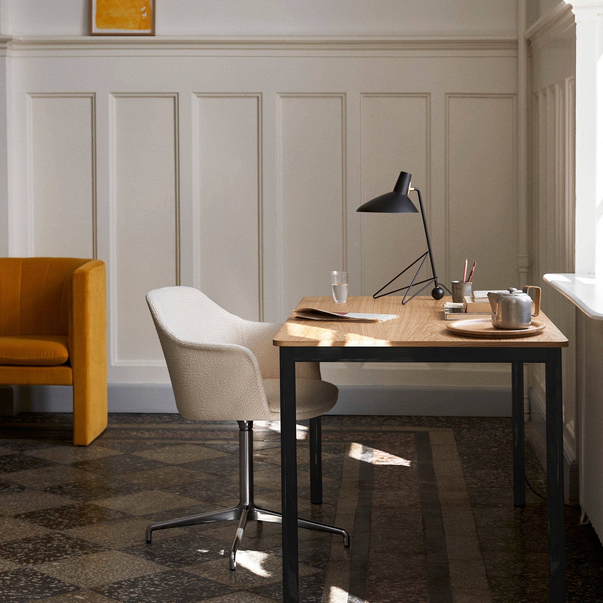 Rely Armchair HW46