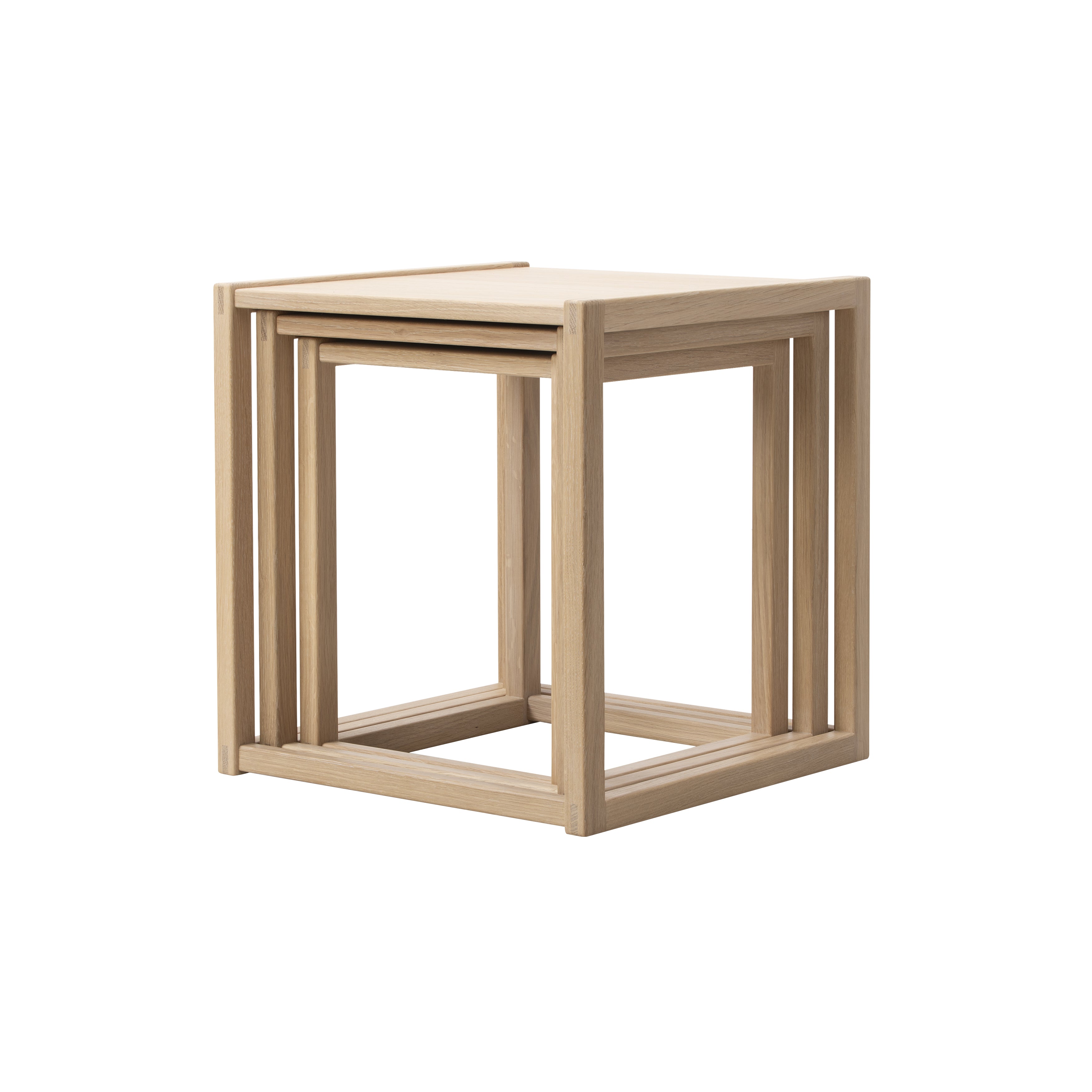 BM375 Nesting Tables: Set of 3