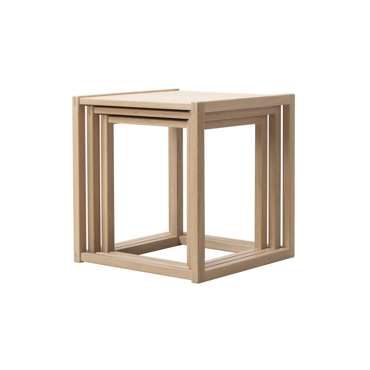 BM375 Nesting Tables: Set of 3