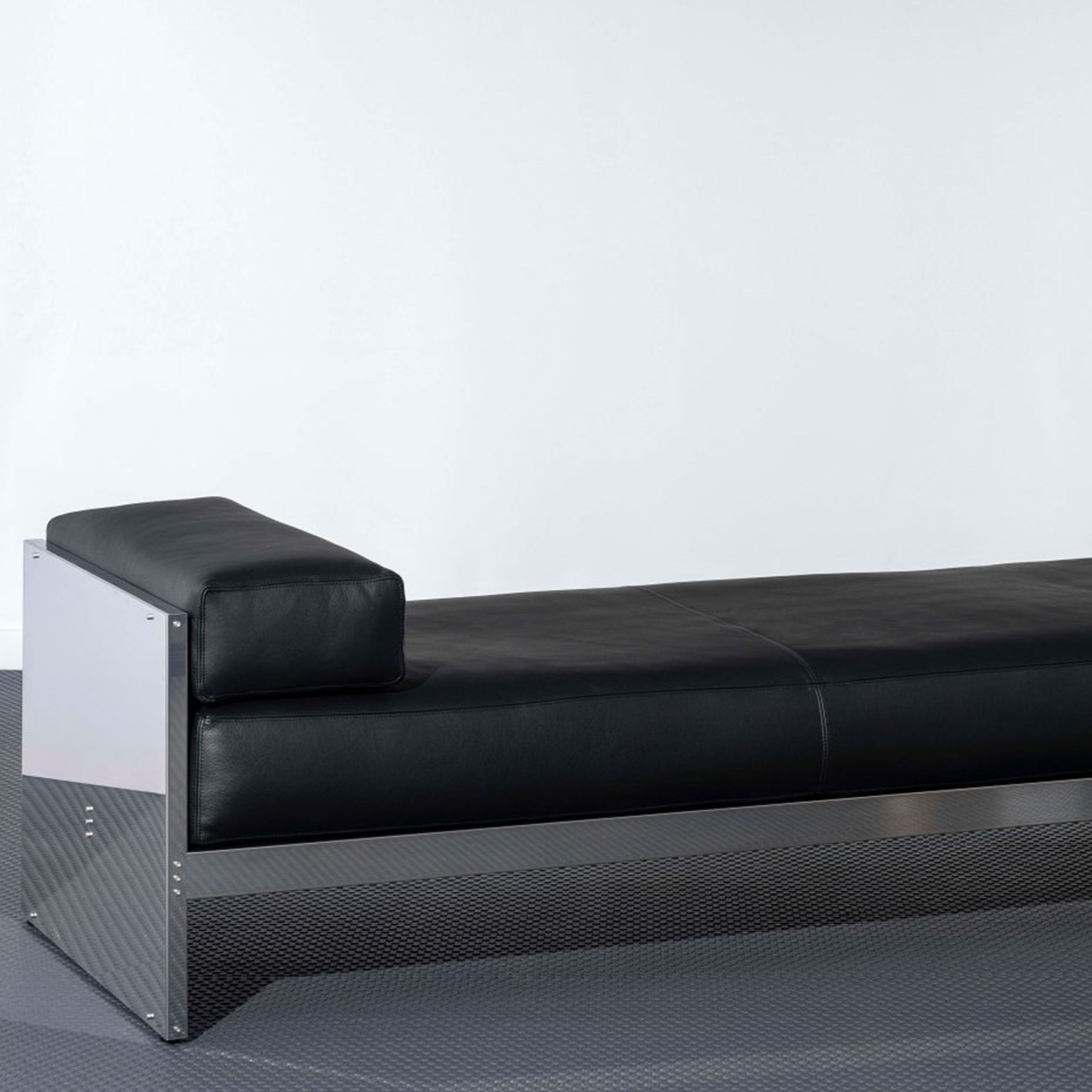 NMAM Core Daybed