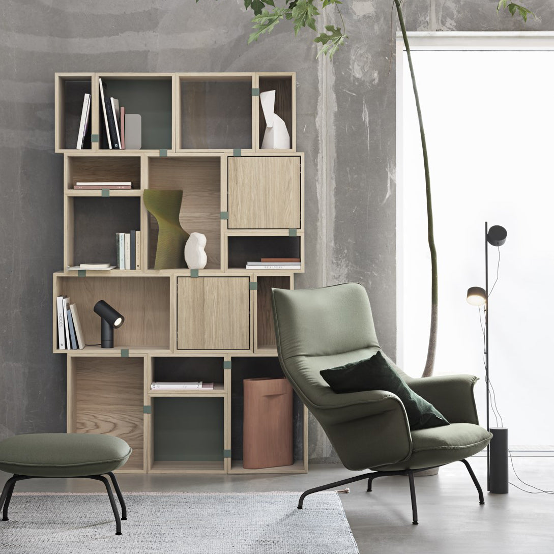 Doze Lounge Chair: Tube Base