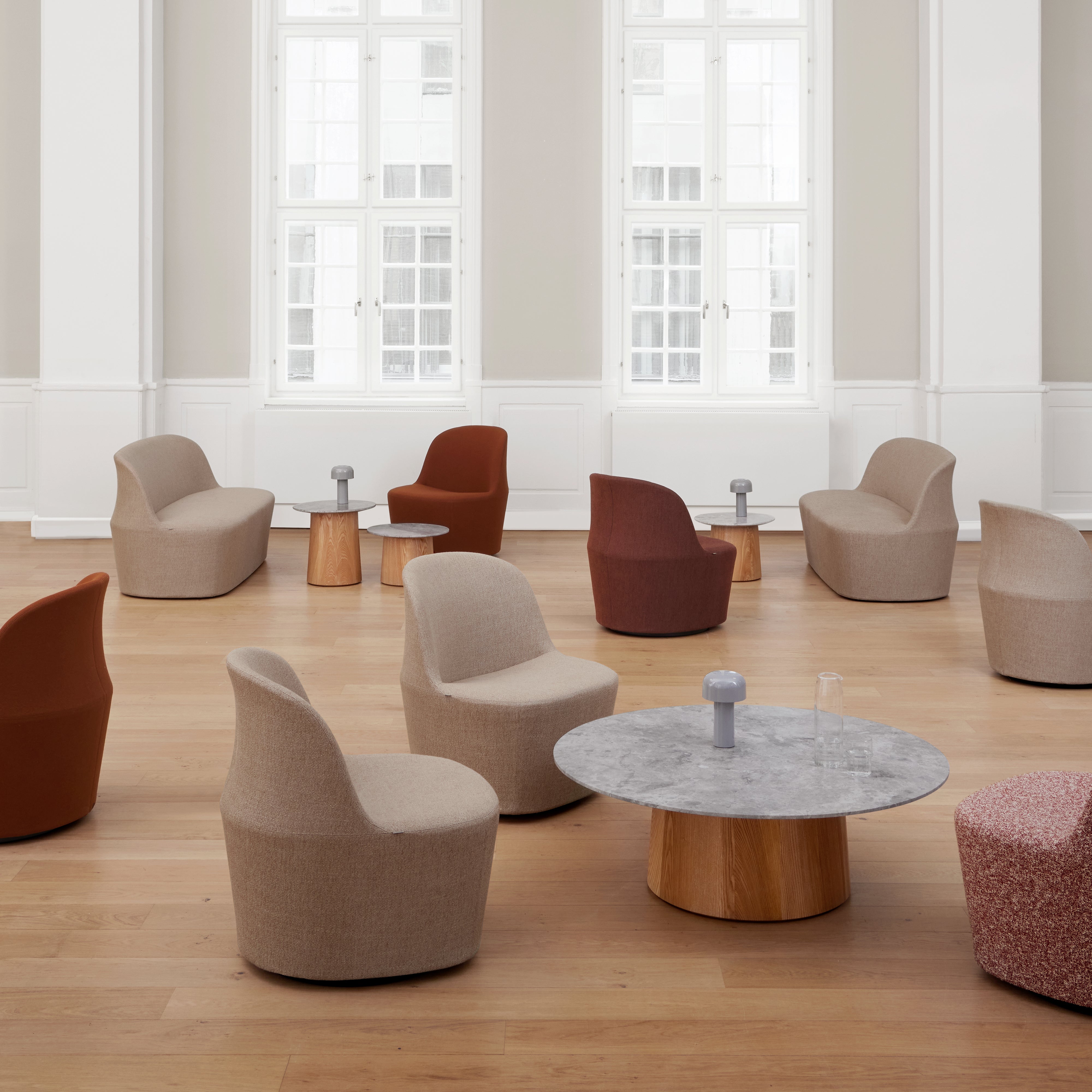 Niveau Coffee Table