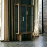 Private Vitrine