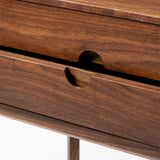 Entre Bedside