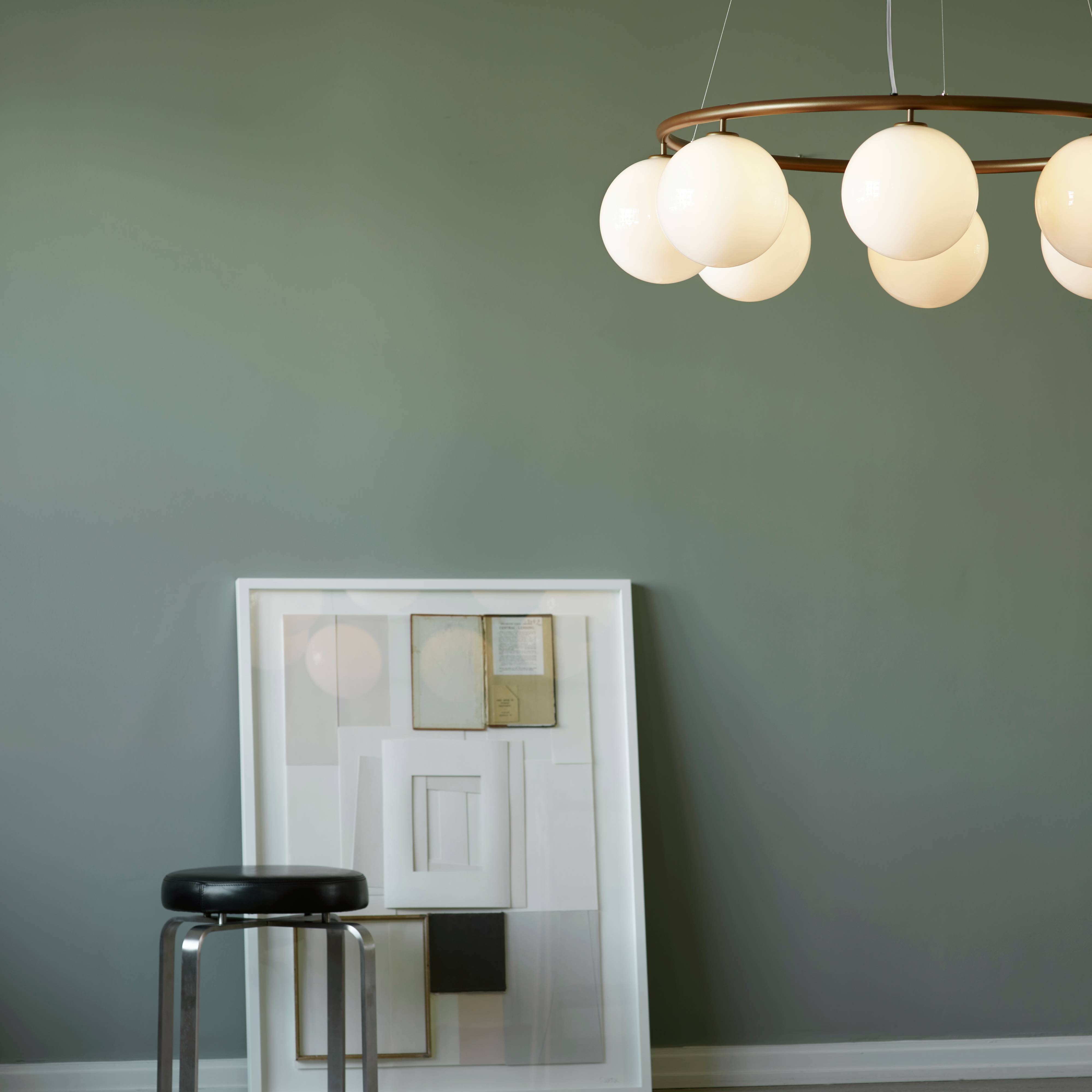 Miira 8 Circular Chandelier