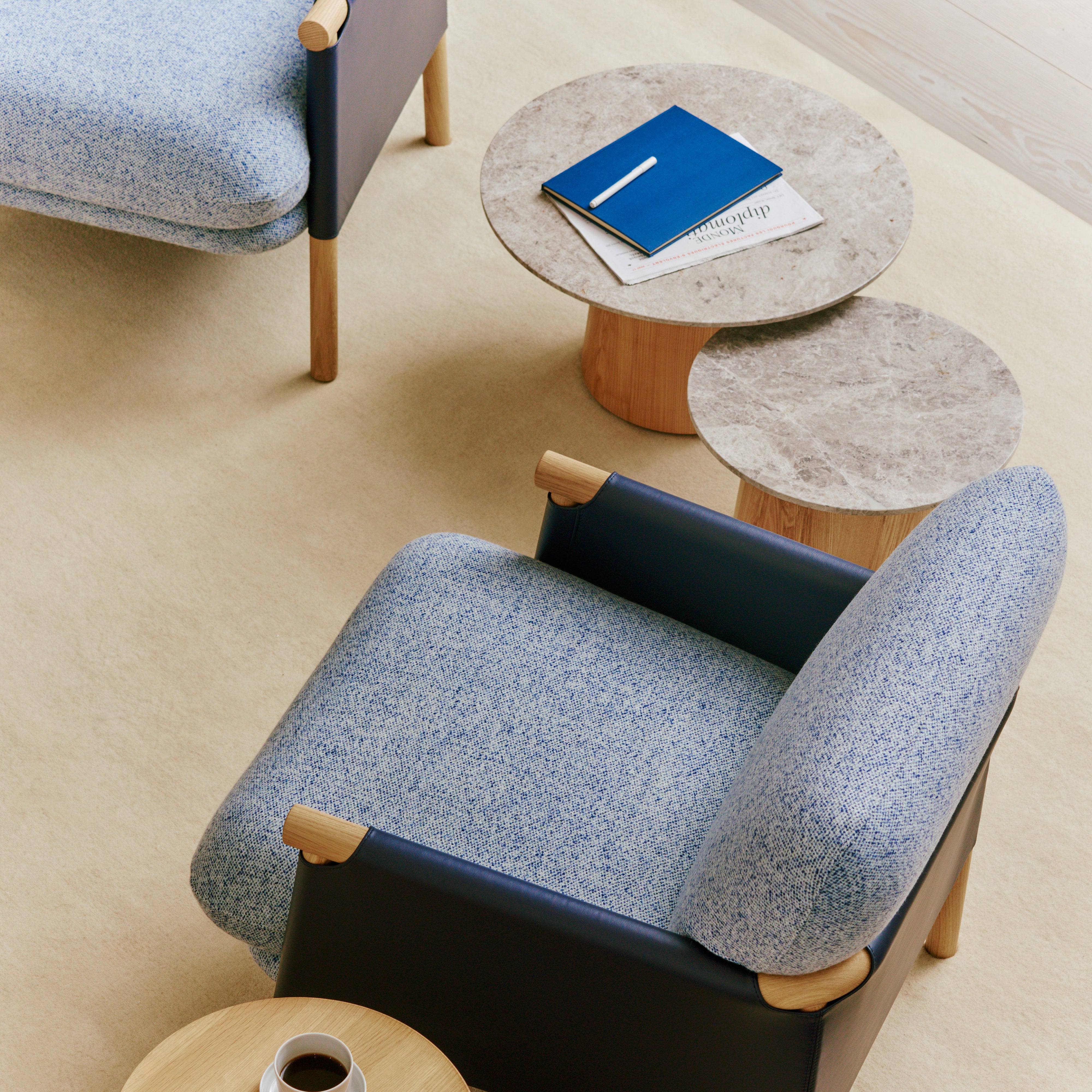 Niveau Coffee Table