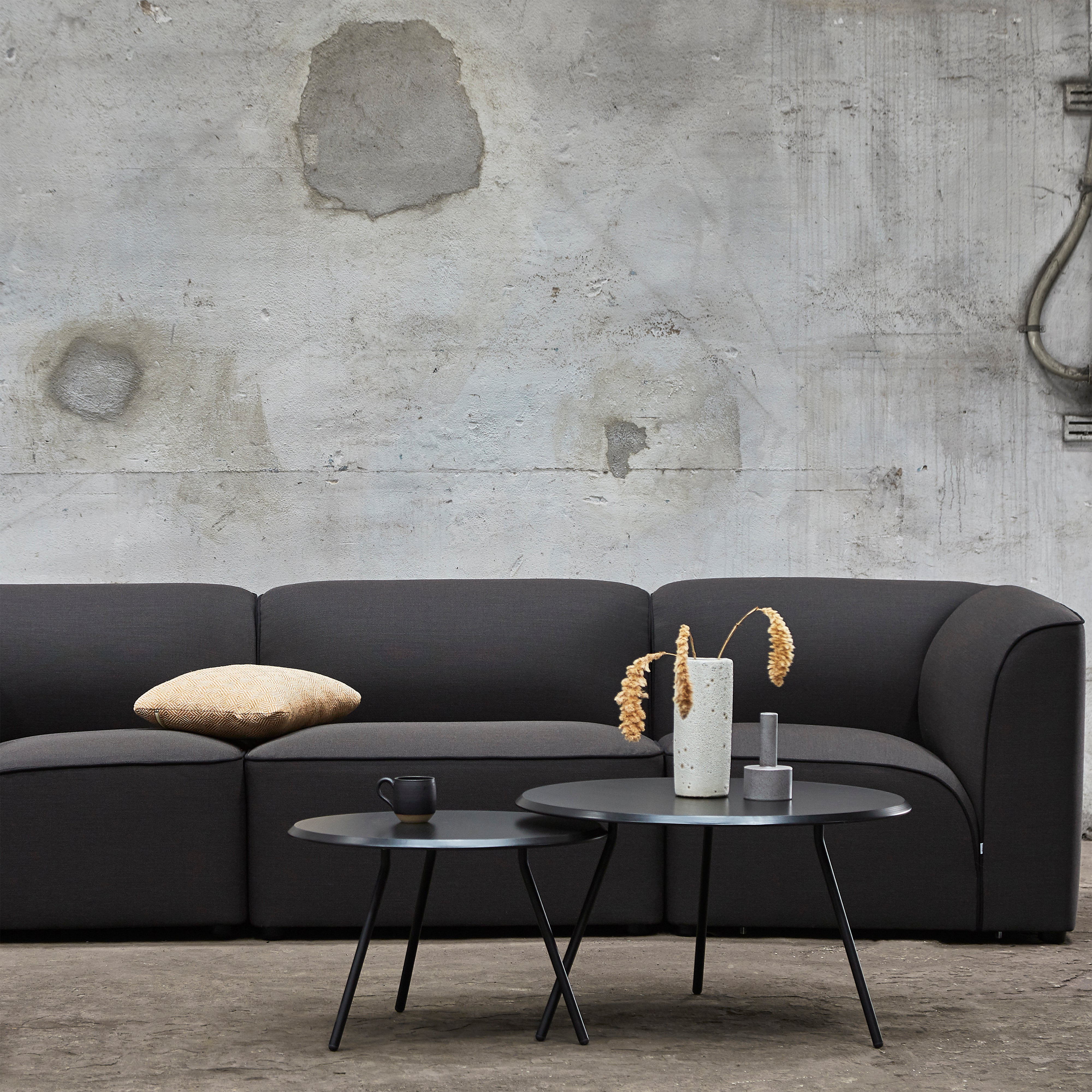 Flora Sofa: 3 Seater