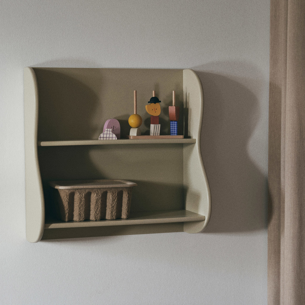 Slope Shelf