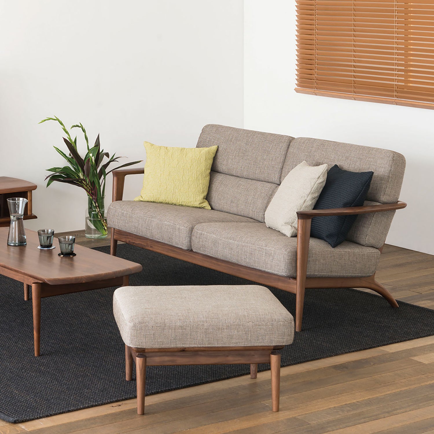 Seoto Stool