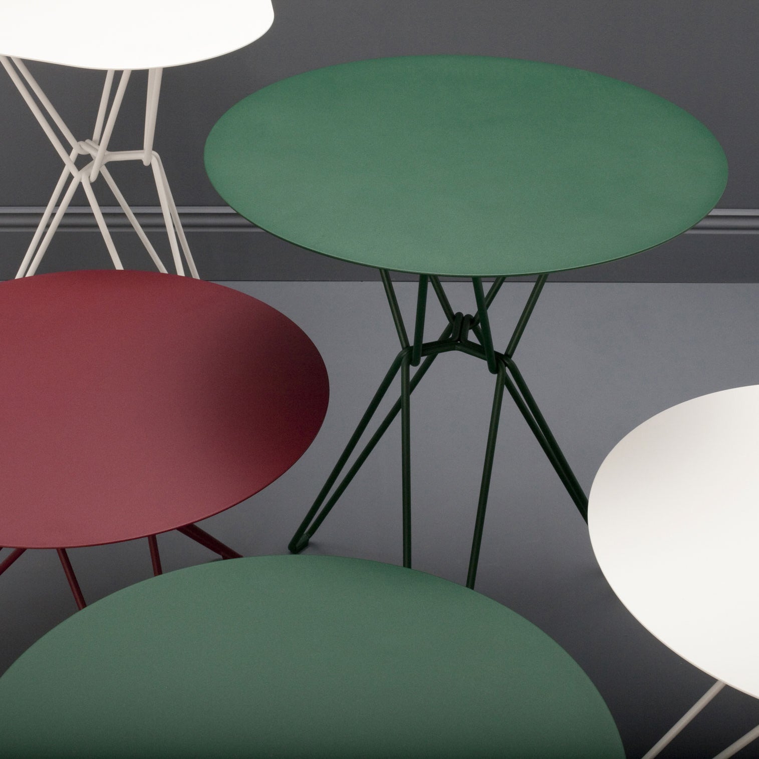 Tio Dining Table: Round