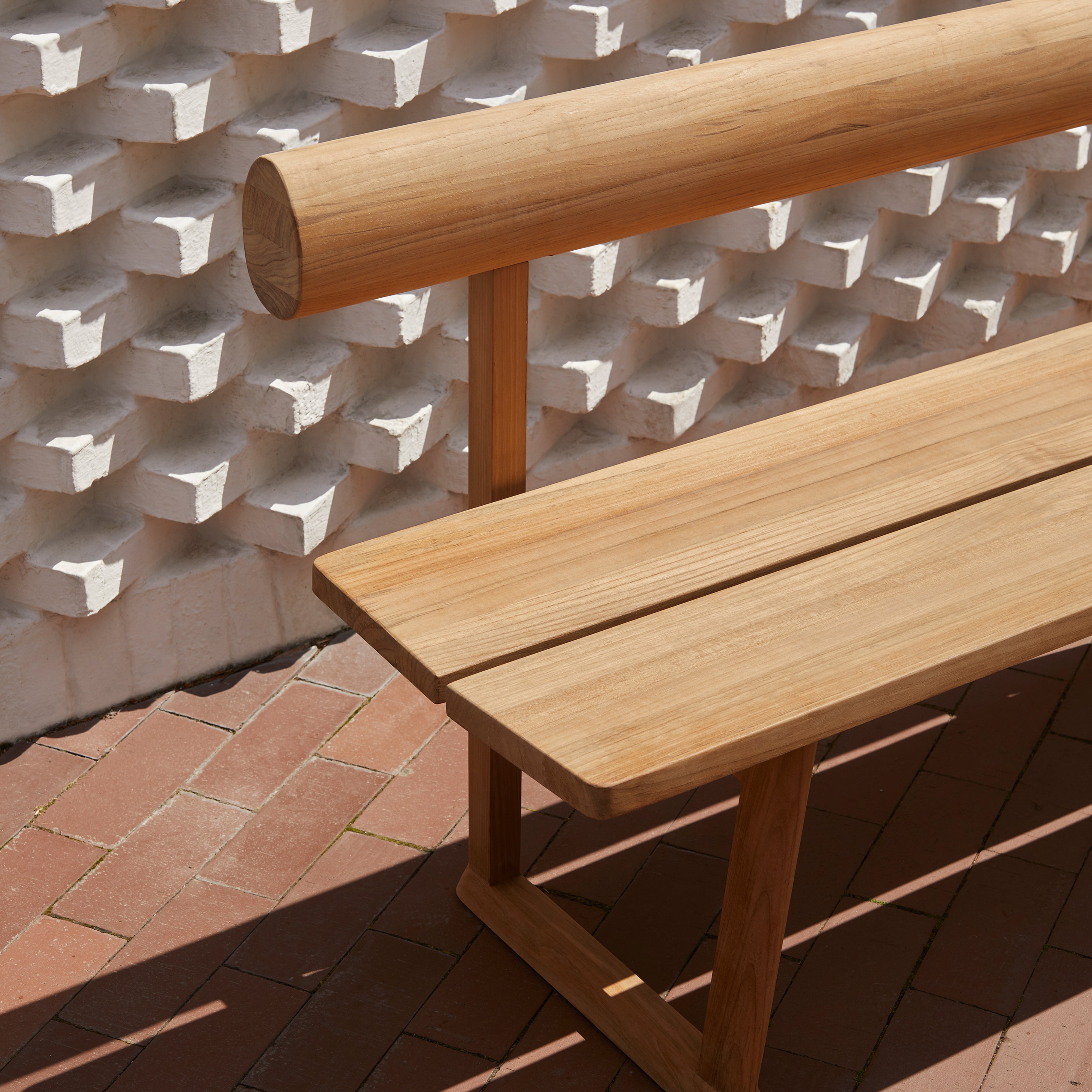 Banco Bench: Outdoor