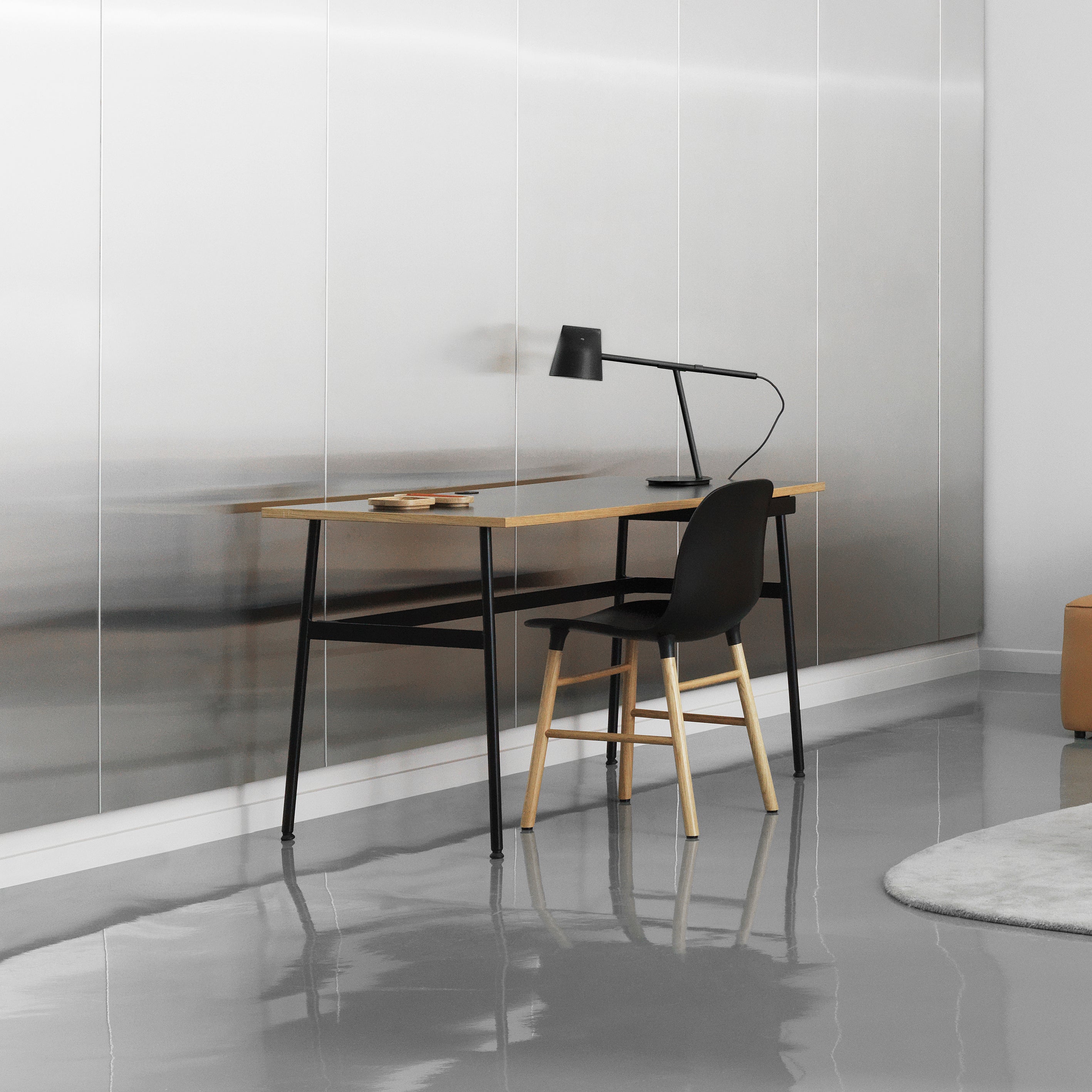 Journal Desk