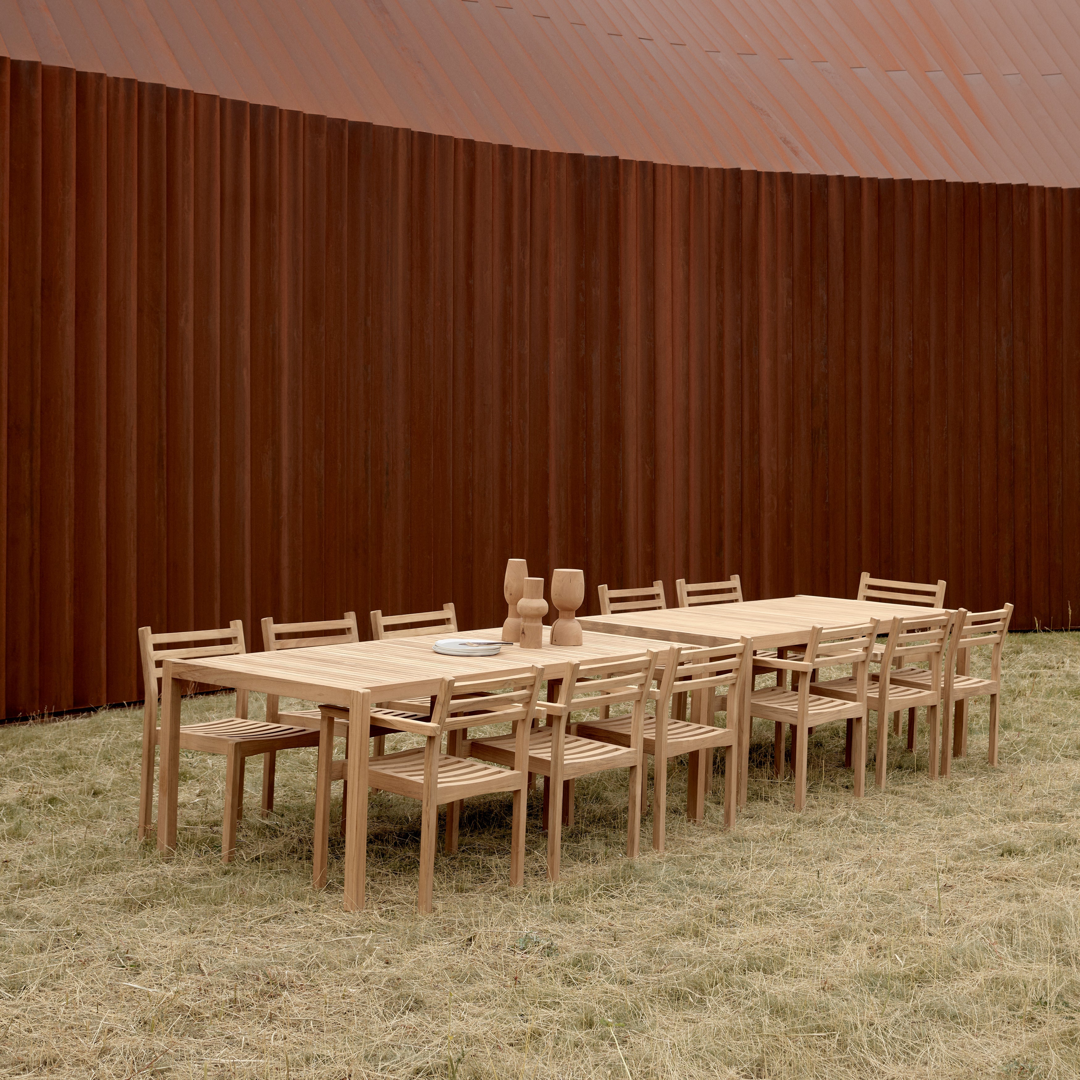 AH502 Outdoor Dining Chair with Armrest: Stacking