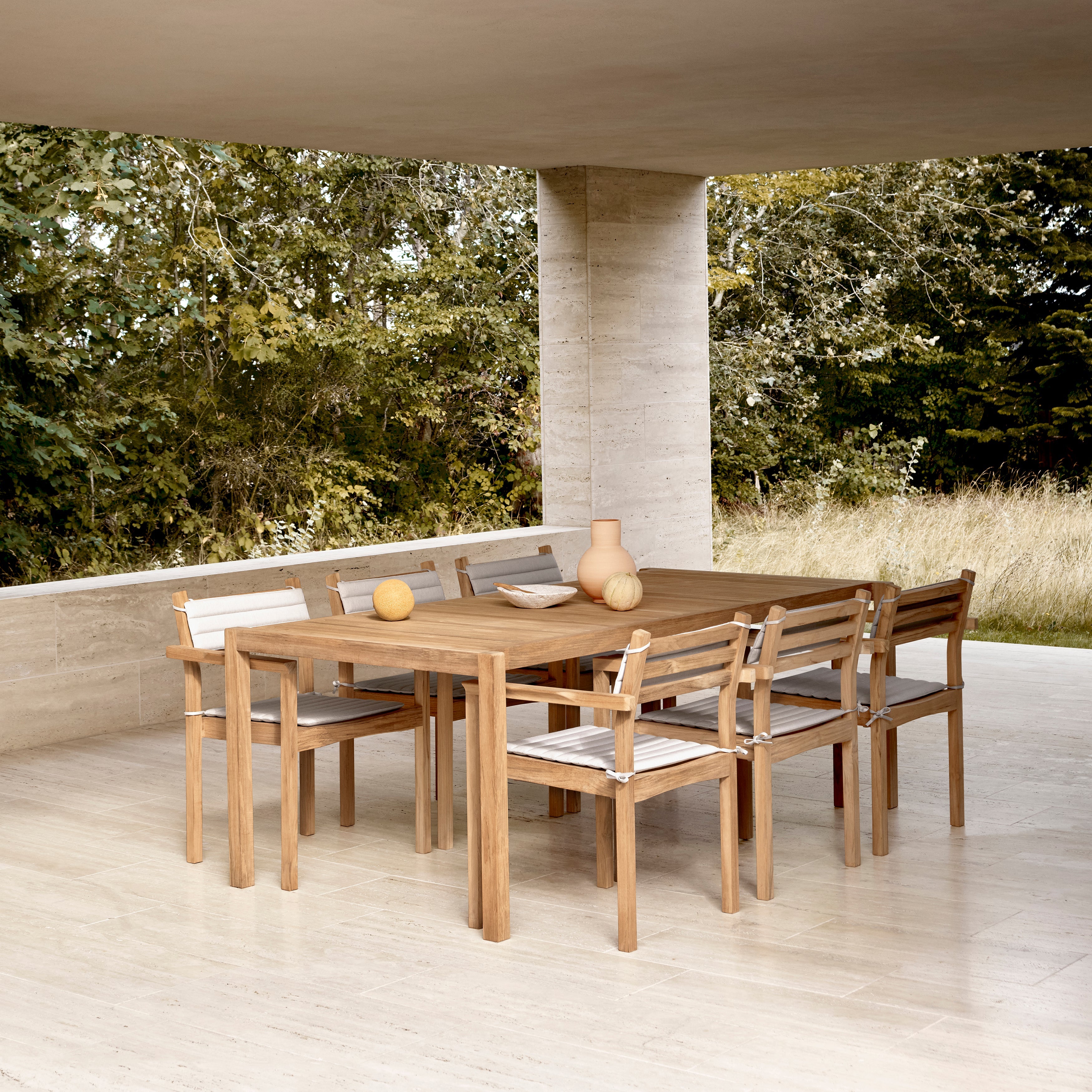 AH502 Outdoor Dining Chair with Armrest: Stacking