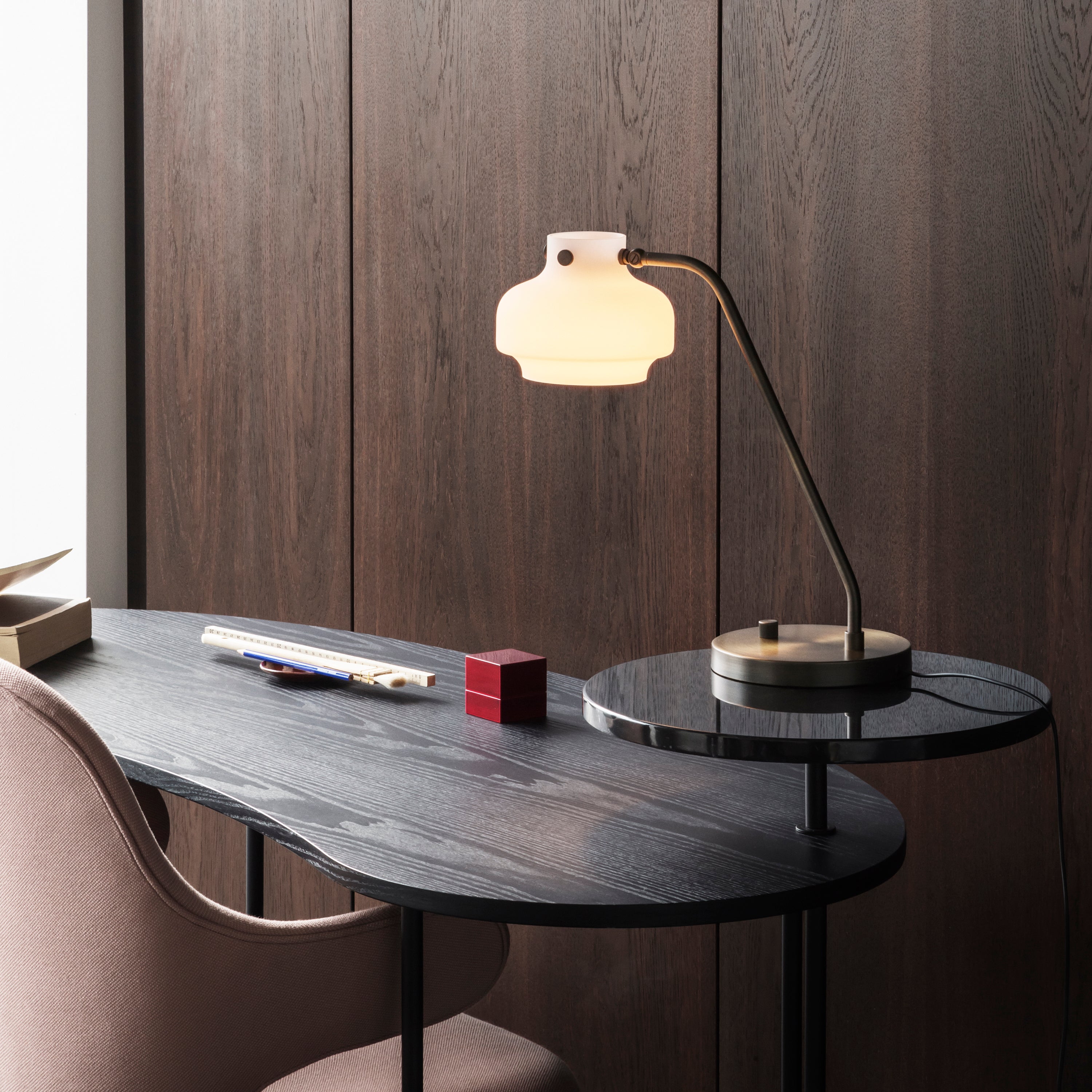 Palette Desk JH9