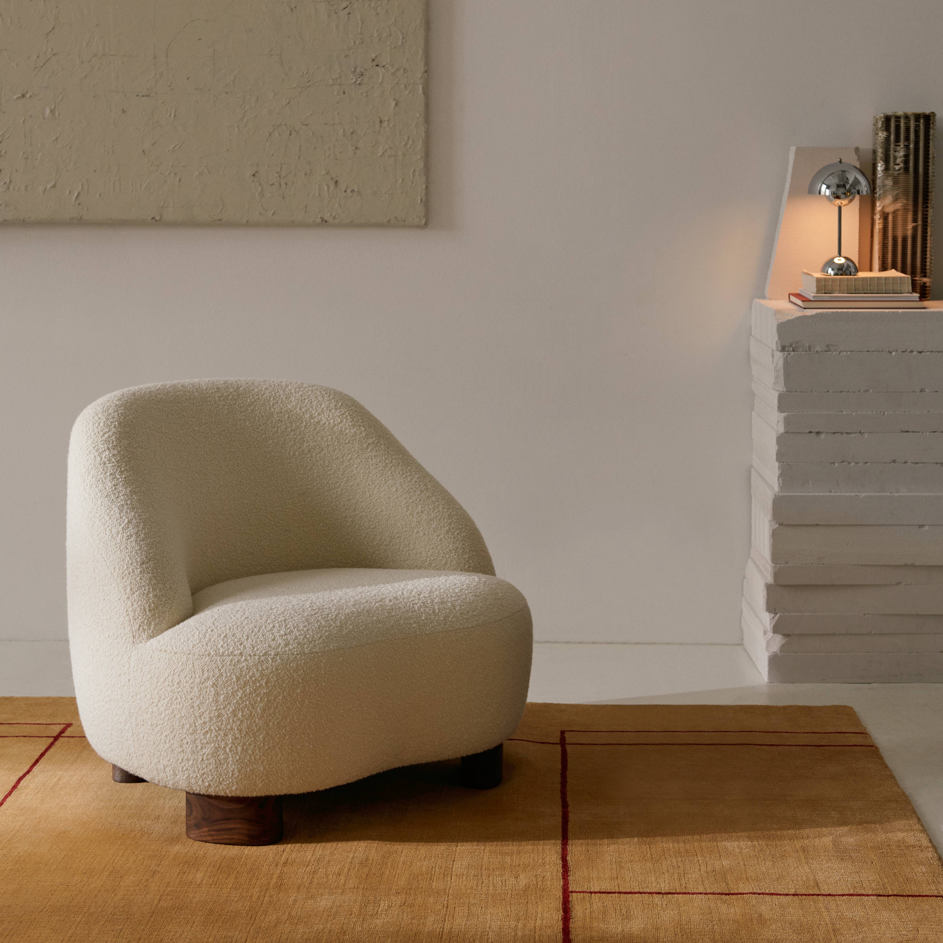 Margas Lounge Chair LC1