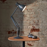 Type 75 Desk Lamp