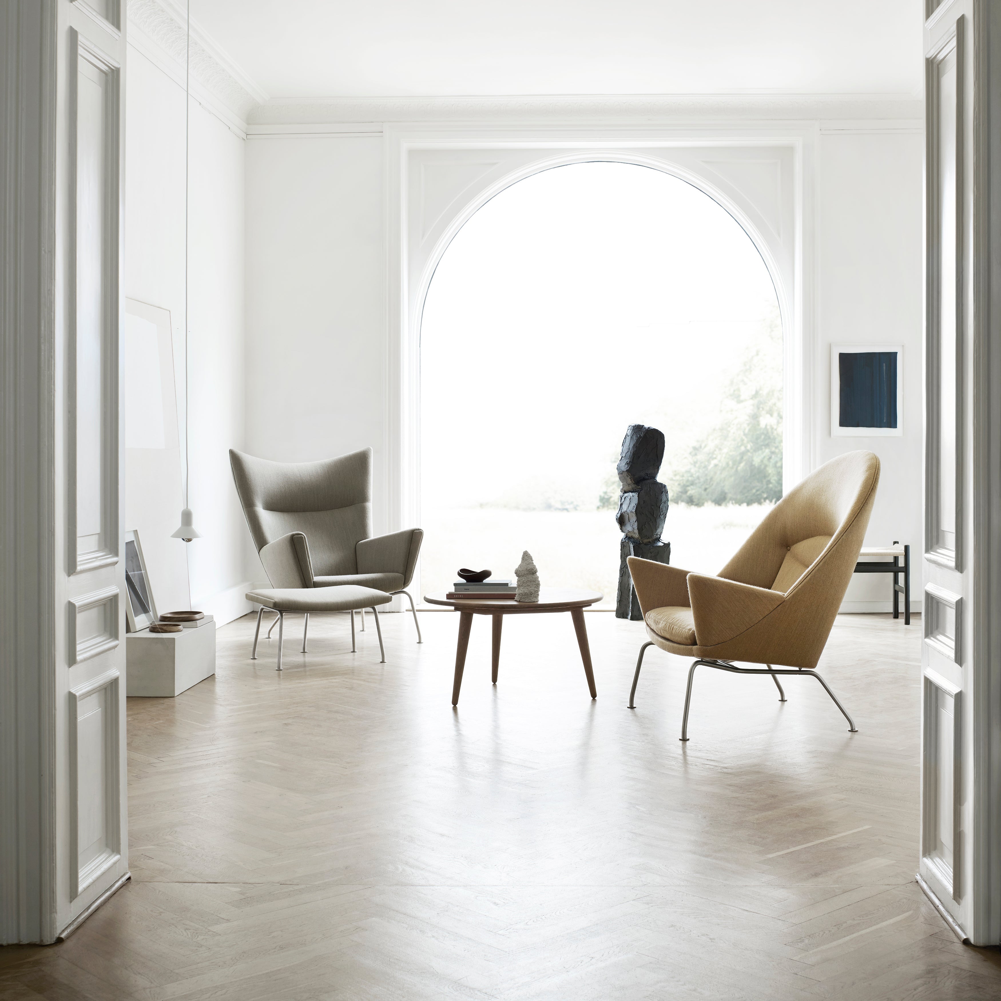 CH468 Oculus Chair