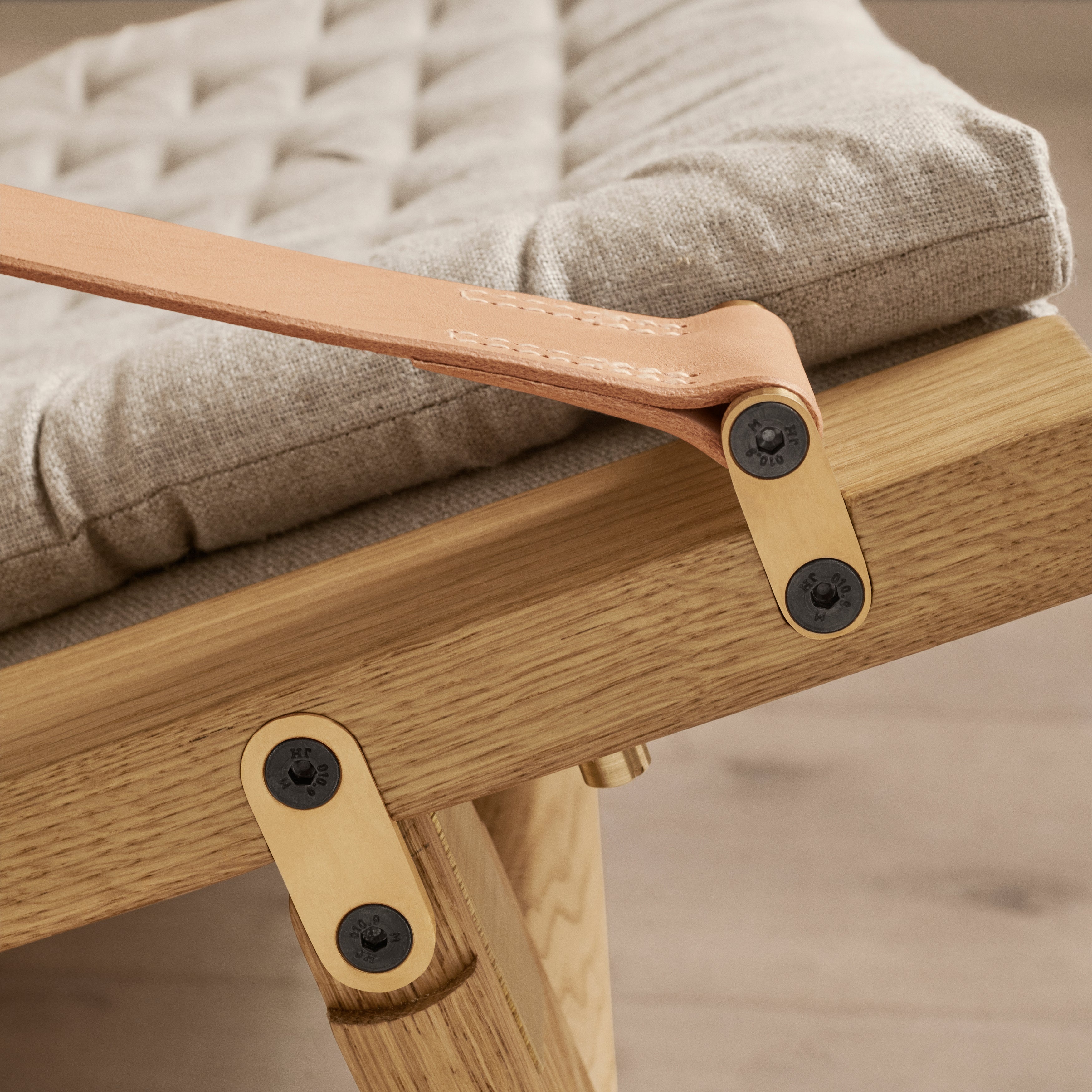 FK10 Plico Lounge Chair