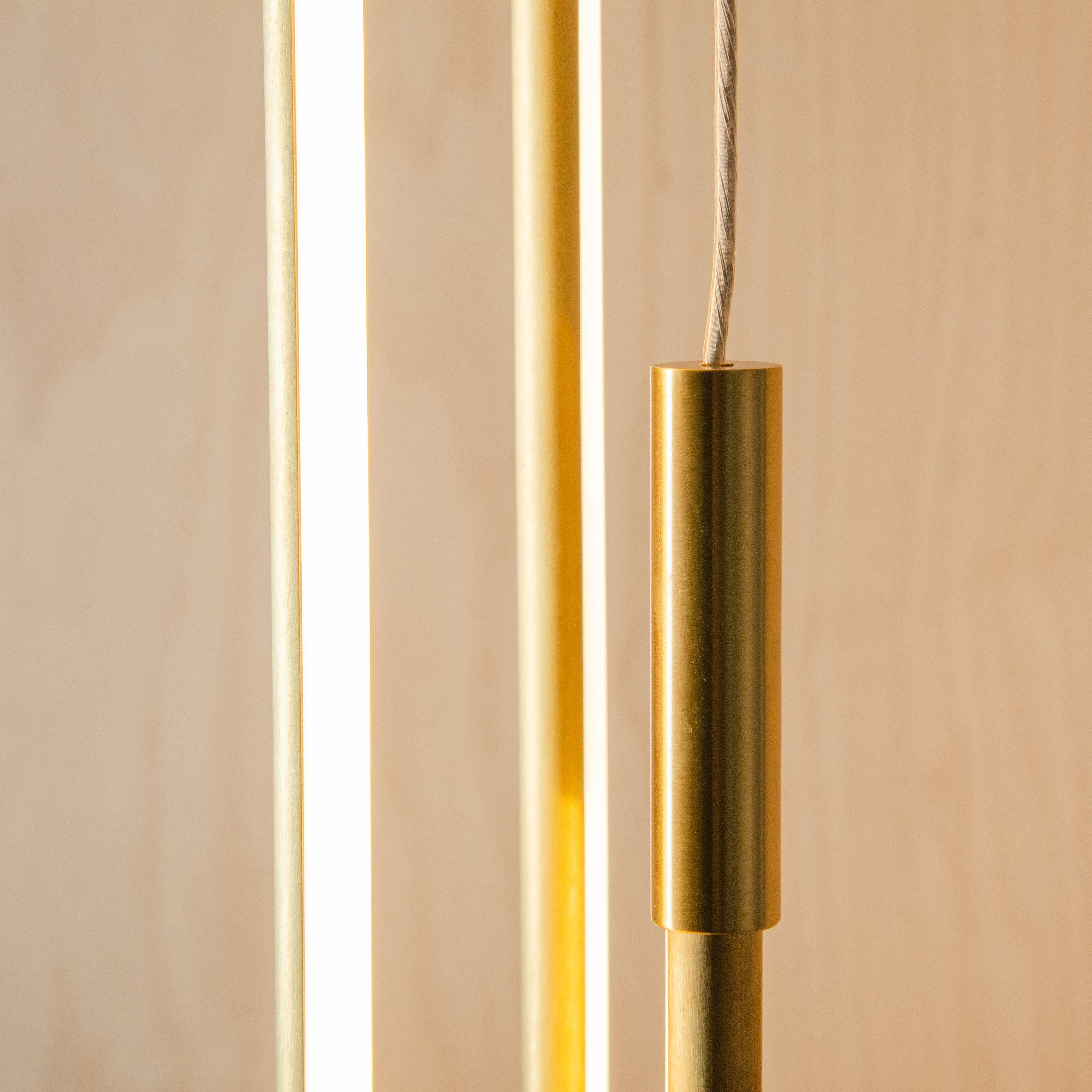 Thin Vertical Suspension Light: Large