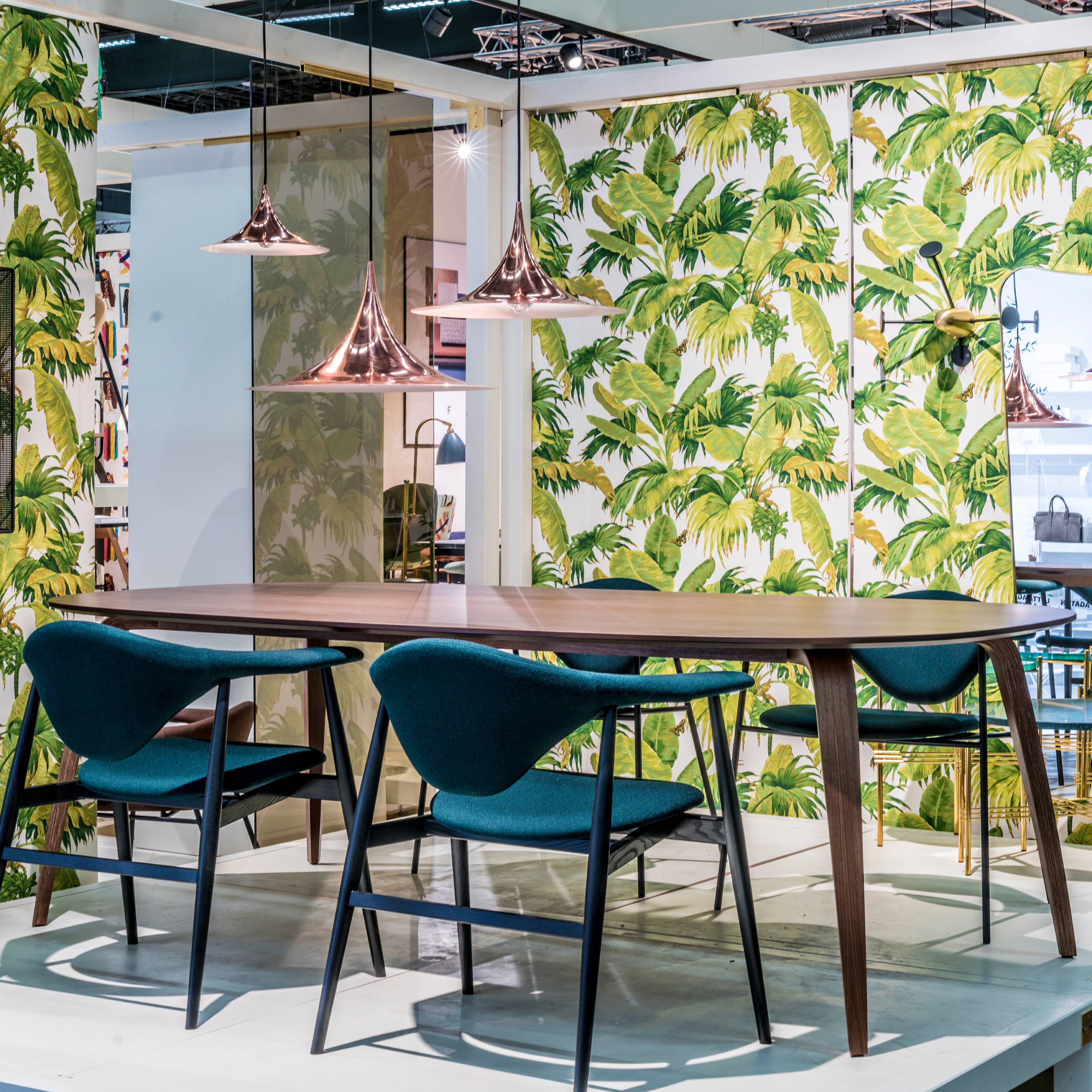 Gubi Dining Table: Elliptical