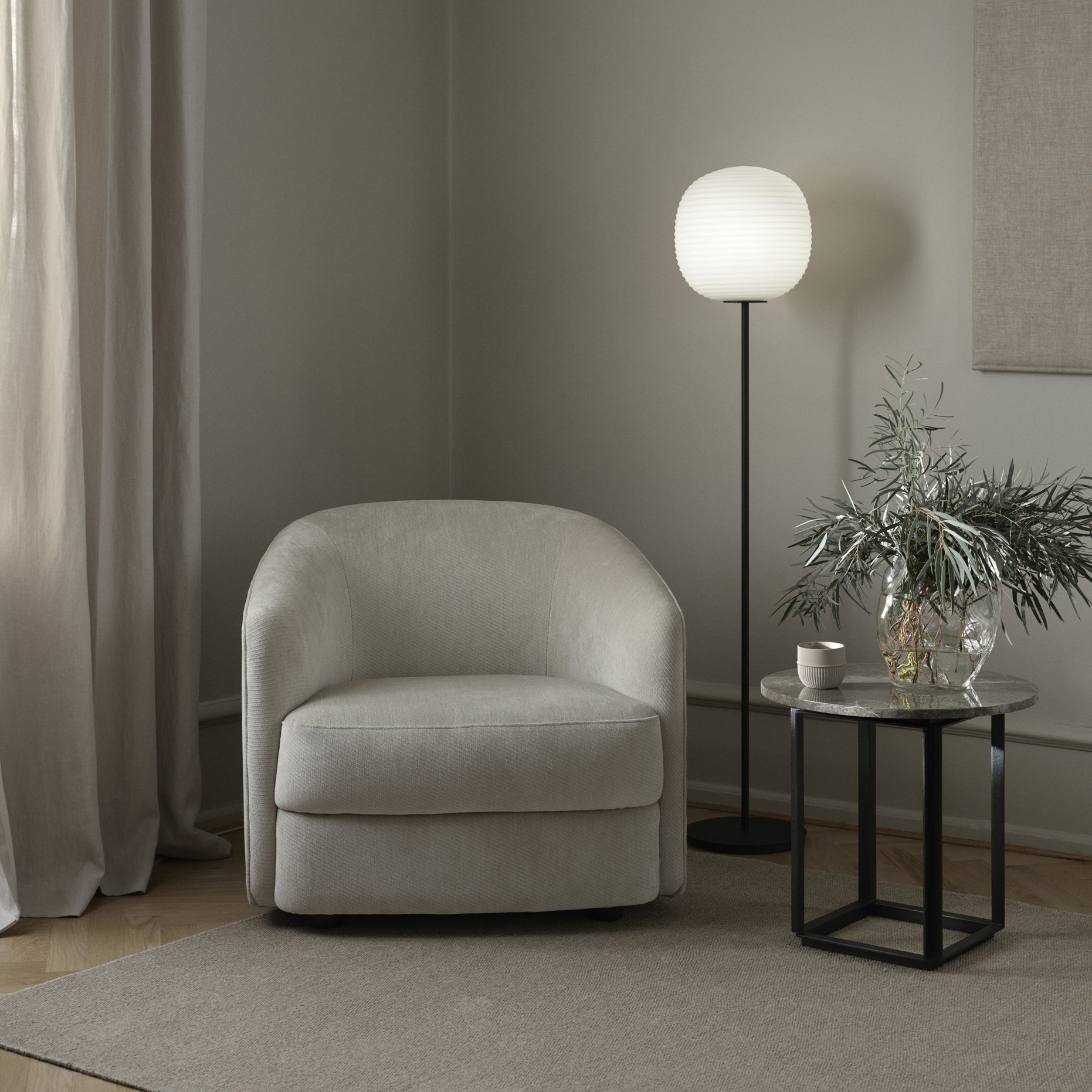 Covent Lounge Chair