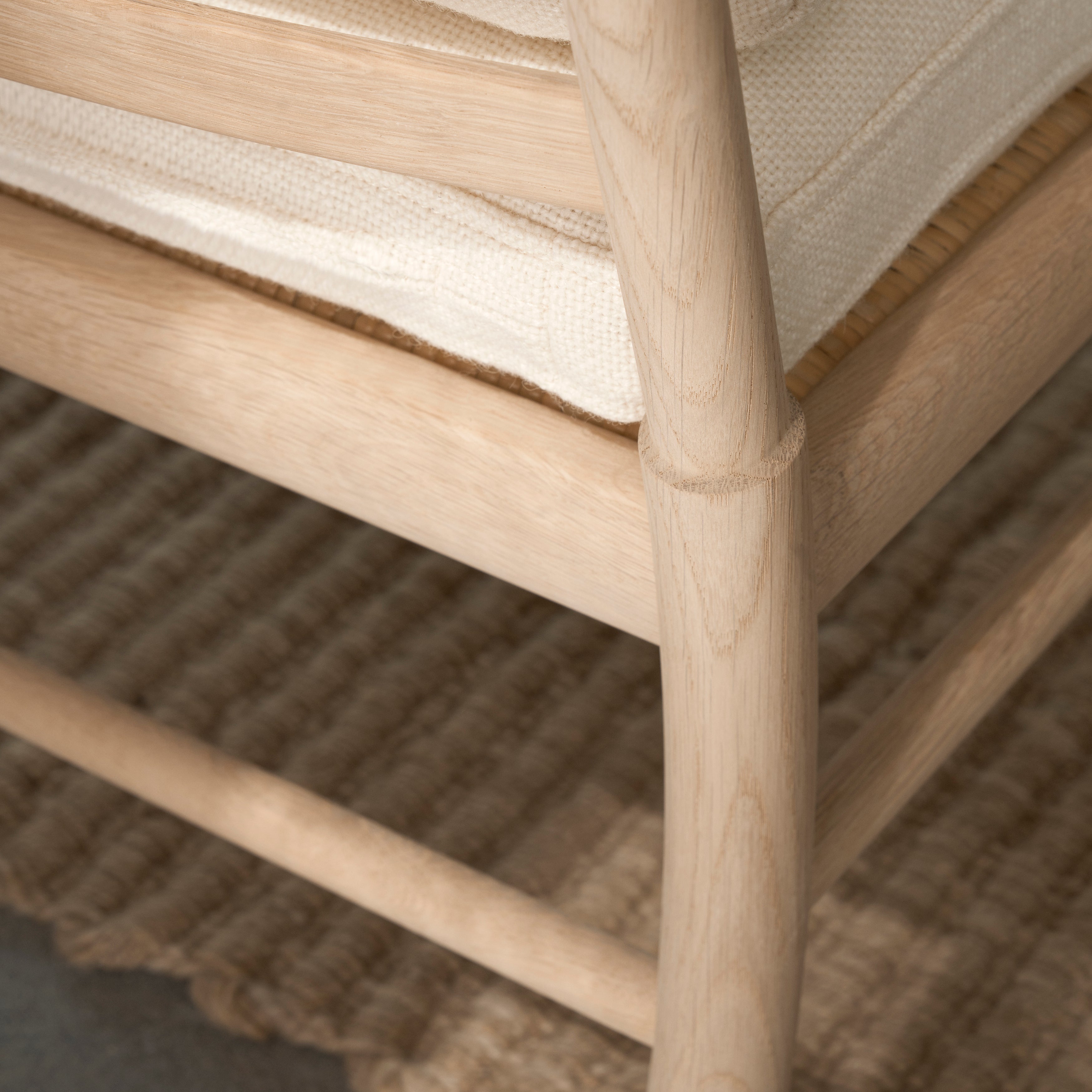 OW149 Colonial Chair