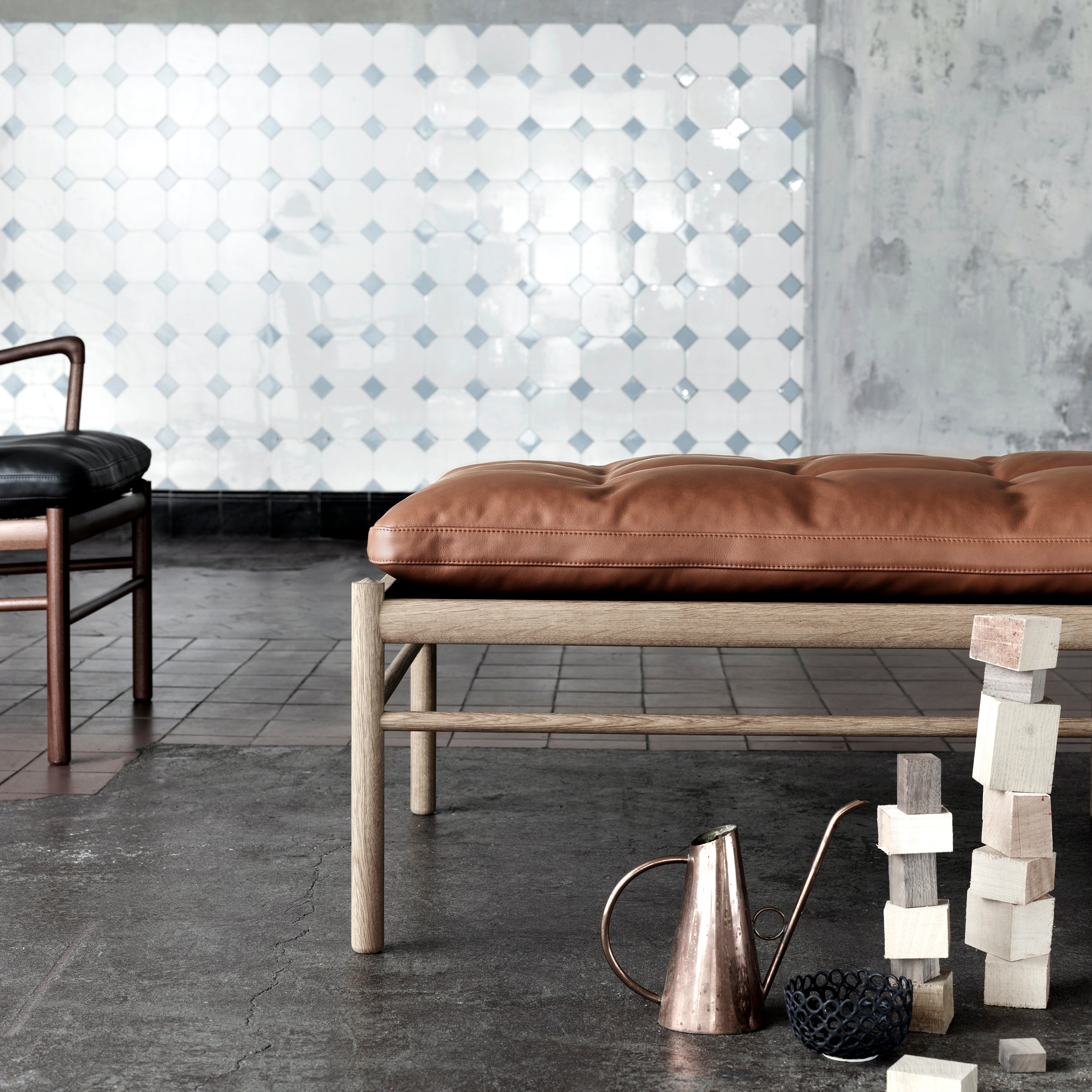 OW150 Daybed