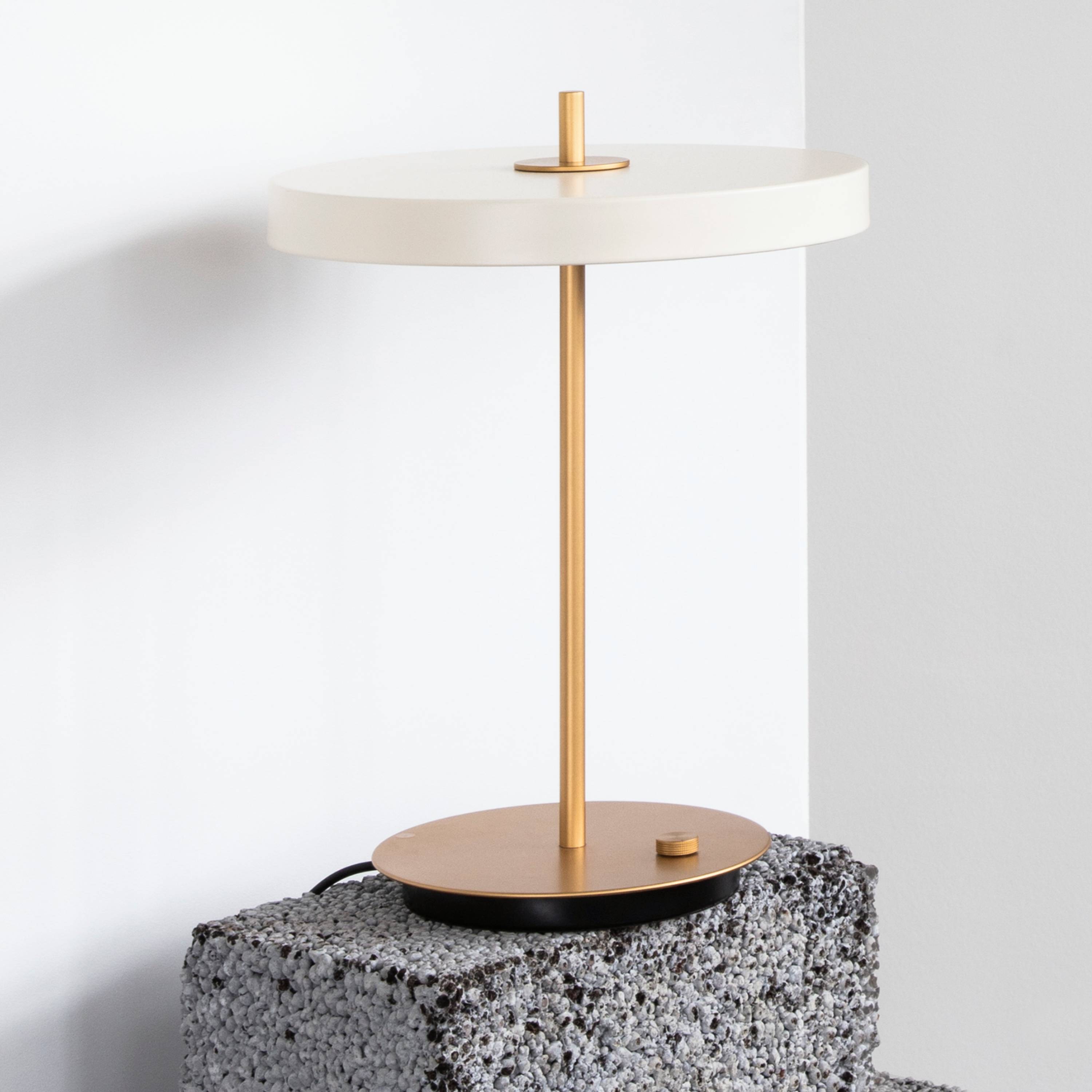 Asteria Table Lamp