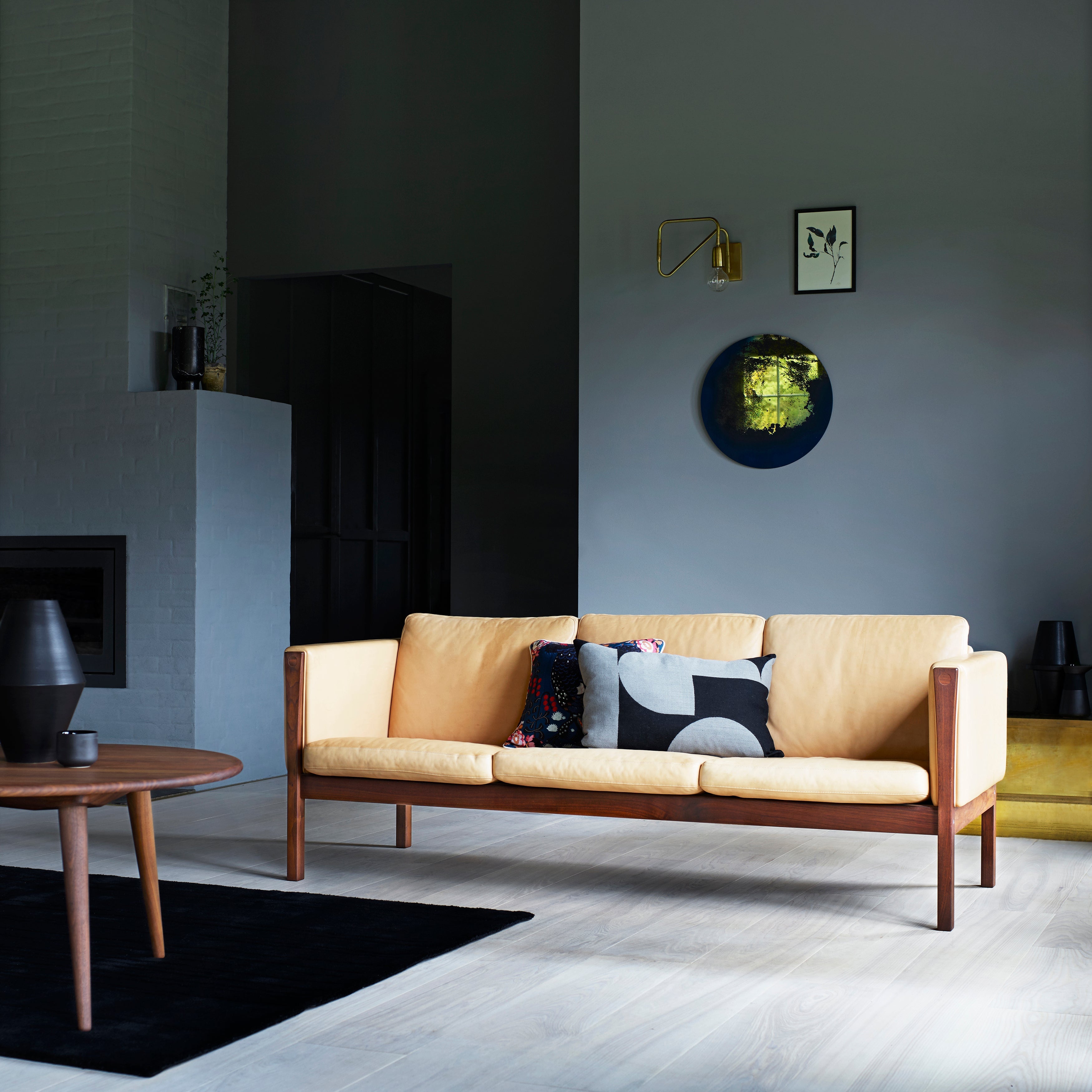 CH163 3 Seater Sofa