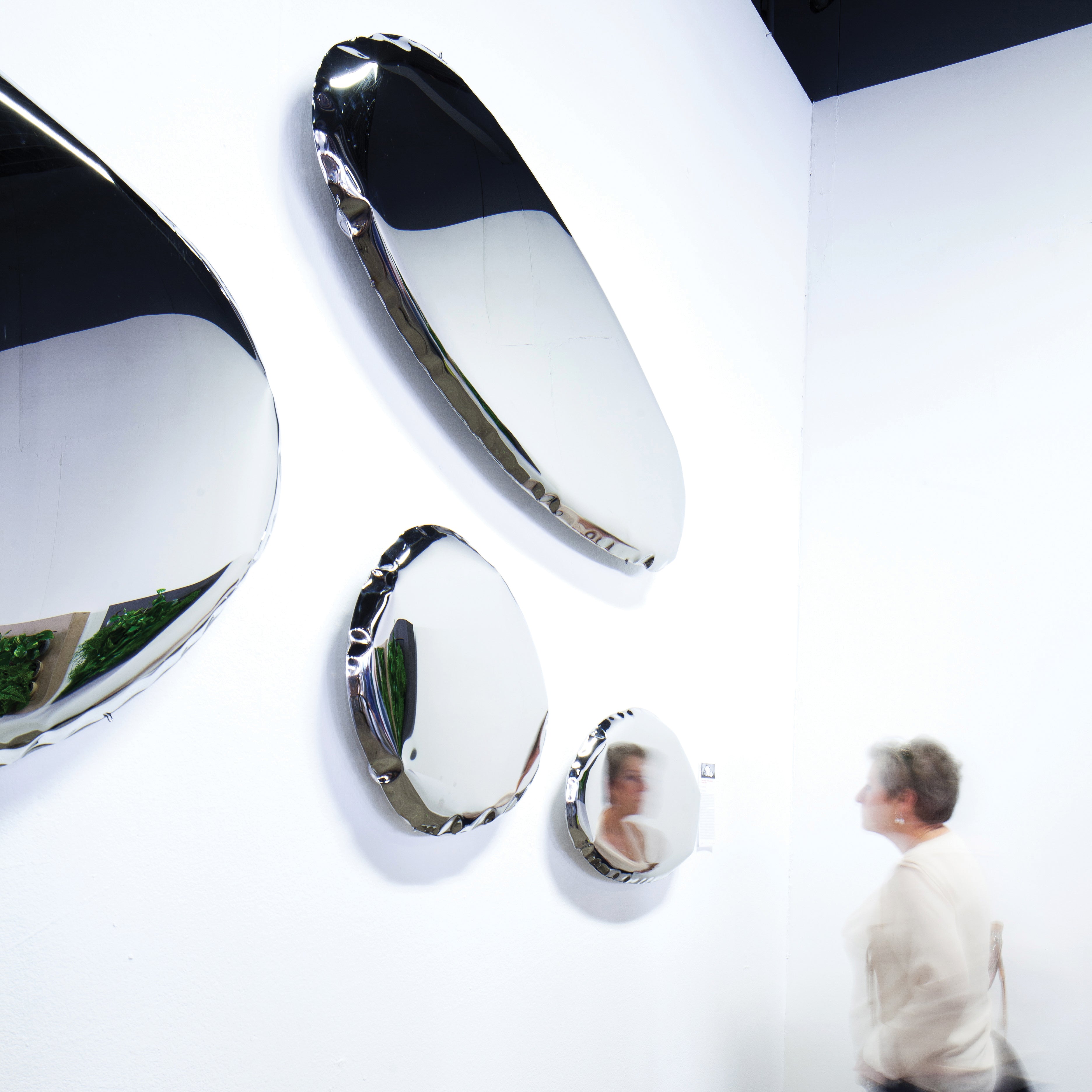 Tafla Elliptic Mirror Collection